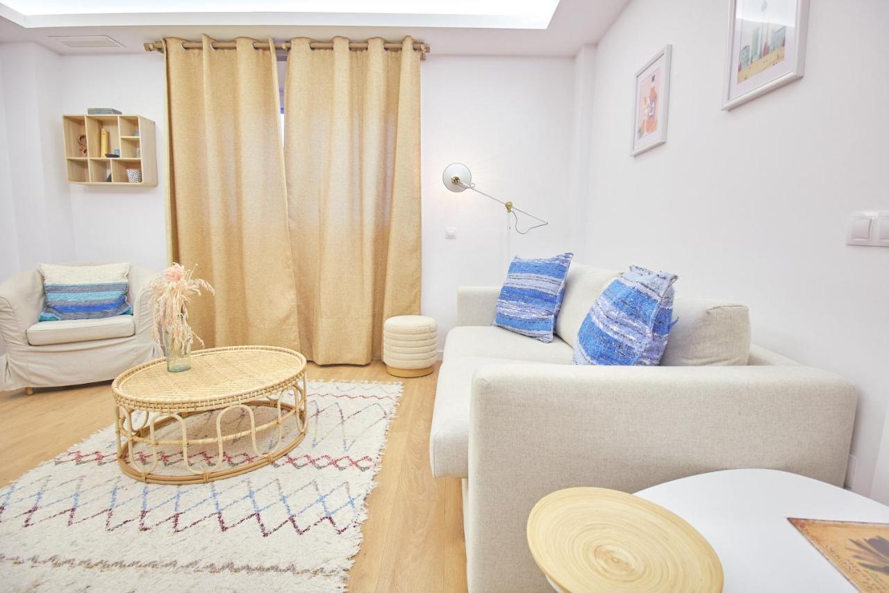City Apartment With Workspace, Rooftop & Parking Tarifa Esterno foto